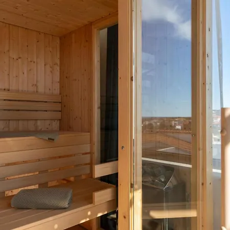 Stunning In With Sauna * Póla