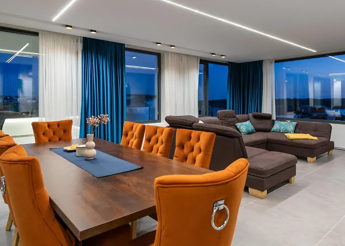 In With Sauna * Пула