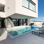 Holiday home Stunning In With Sauna Pula