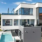 Holiday home Stunning In With Sauna Pula