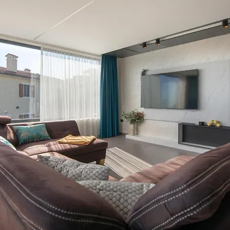 In With Sauna Tatil Evi Pula