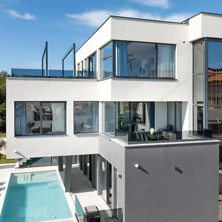 Tatil Evi In With Sauna Pula