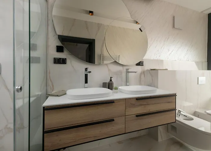 Vikendica In With Sauna *